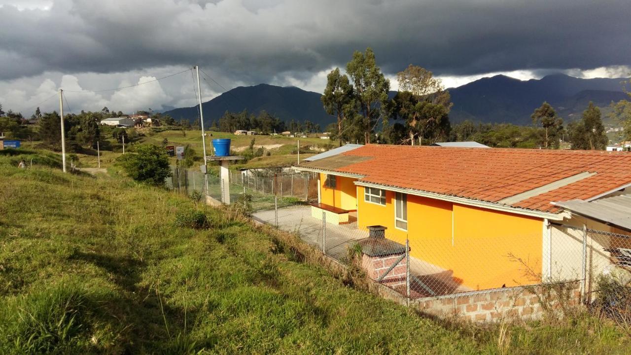 Hospedaje Carigan Loja Exterior foto